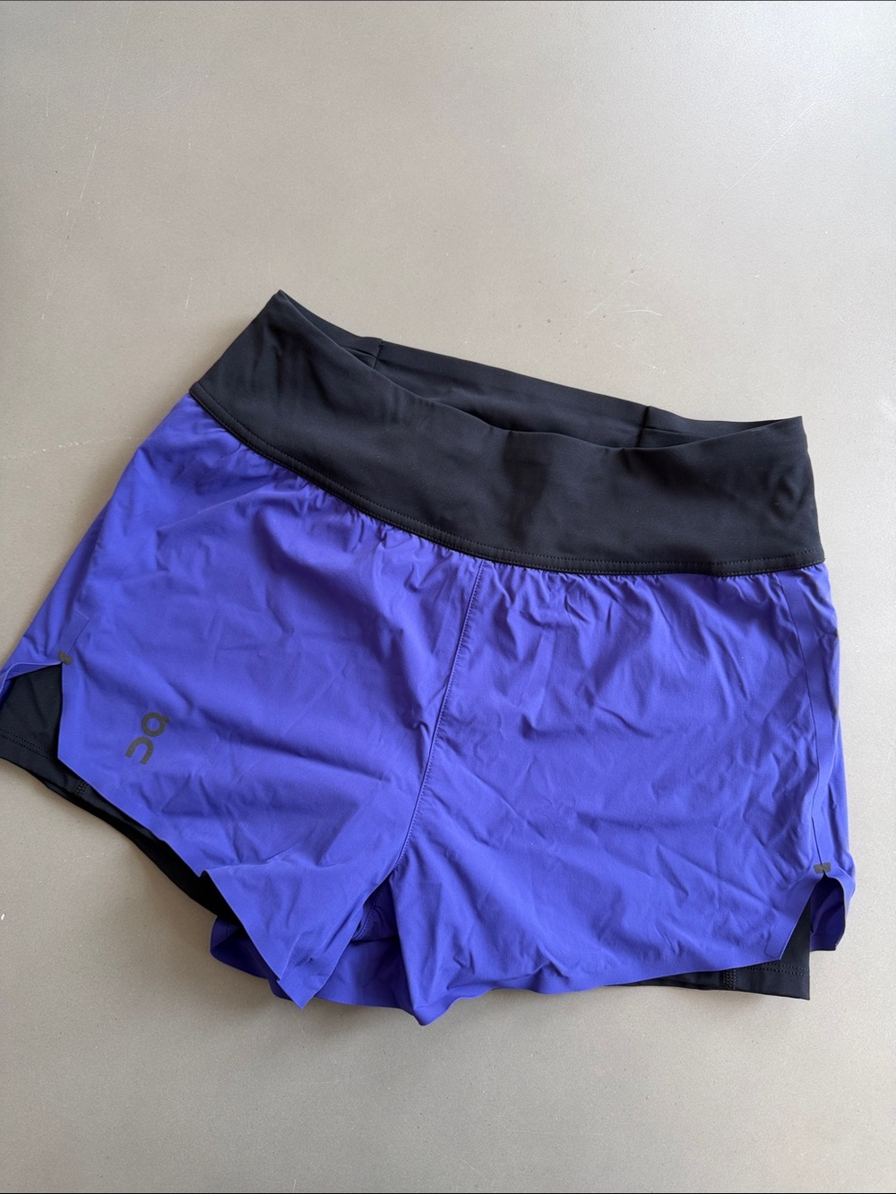 On Running XS Purple Women's 2-in-1 Athletic Shorts with Black Waistband